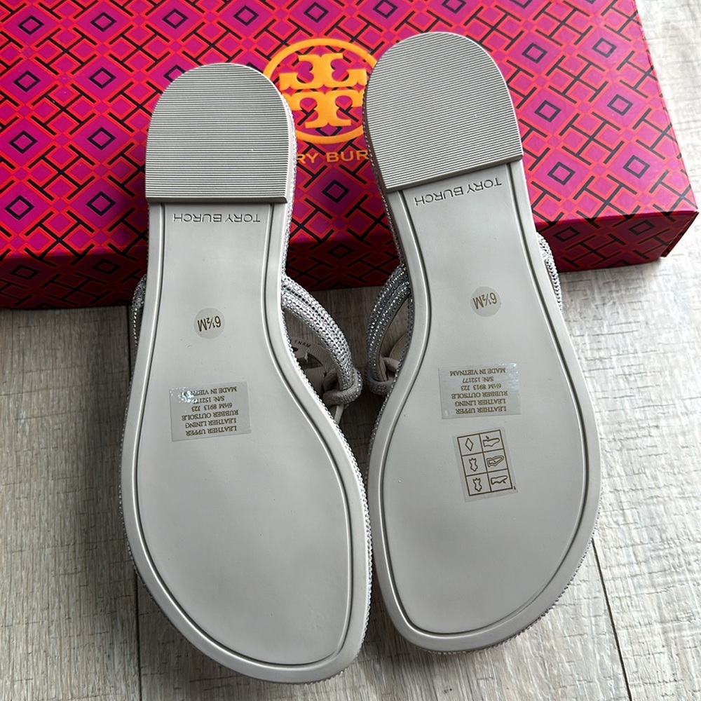 Miller knotted pave emebllished crystal/suede - Picture 2 of 5